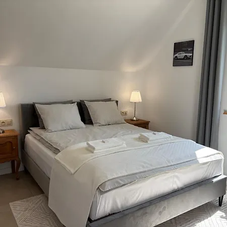 Aparts Apartment *